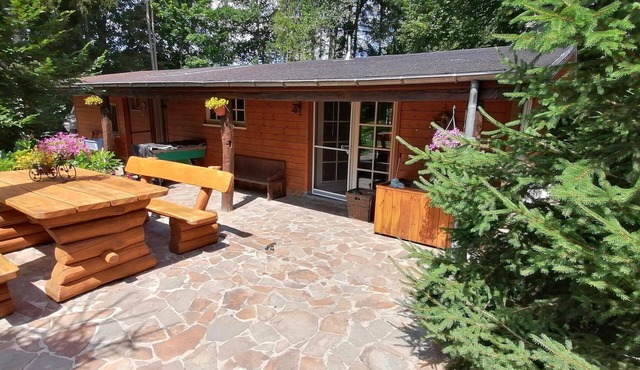 Cozy Chalet with Sauna, Wibrin