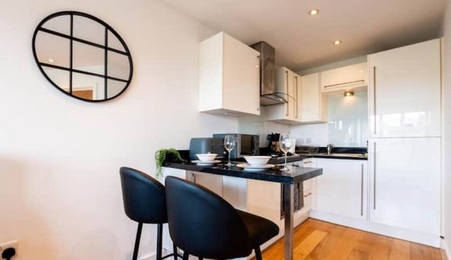 Cozy & Clean | with Gym Bike & Smart Tv