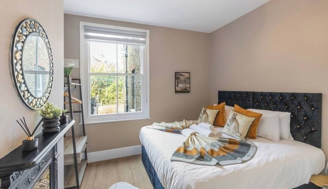 Cozy new GF flat in London