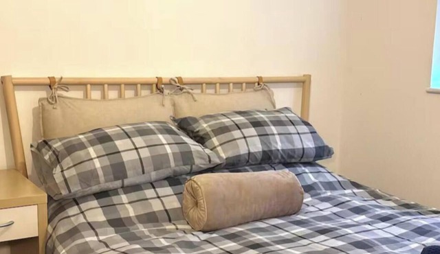 Cozy Northolt Hideaway 1BR with FREE Wifi and Street Parking