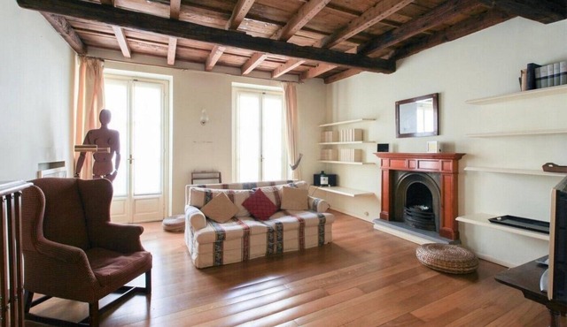 Cozy one-bedroom apartment located in the heart of the city of Milan.