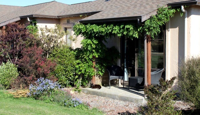 Cozy Rental with Sweeping Views of Lush Gardens and Farmland in Gladstone, New Zealand