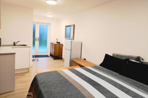 Cozy Studio in Hornchurch with Extra Bed