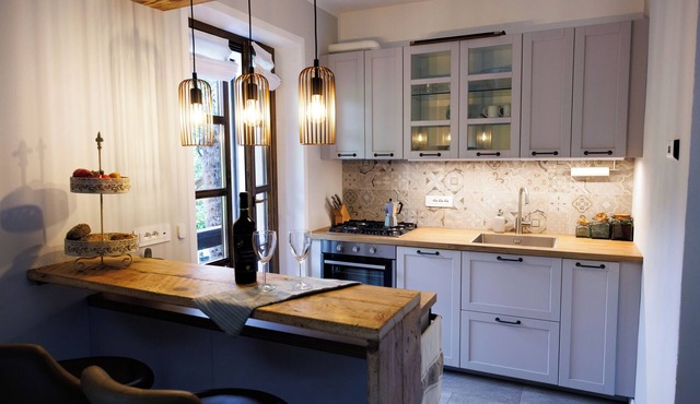 Cozy vacation apartment Historic stone house between Lake Como & Chiavenna