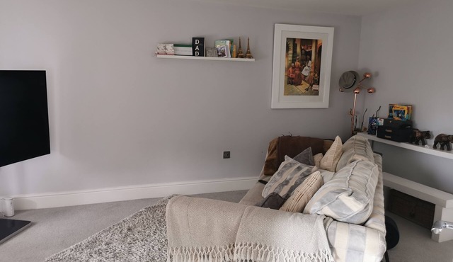 Cute Modern Cosy Stay with modcons - functional & relaxing.nBusiness or Family