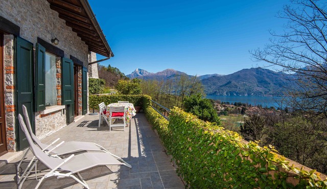 Deborah's cottage on Lake Como