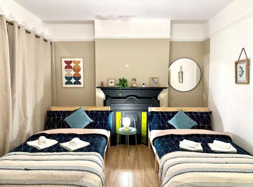 Deluxe Rooms Near City Centre