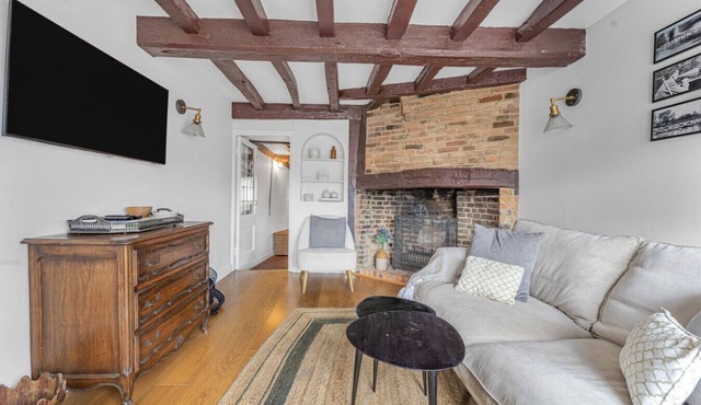 Dolphin Cottage, Oxfordshire, England