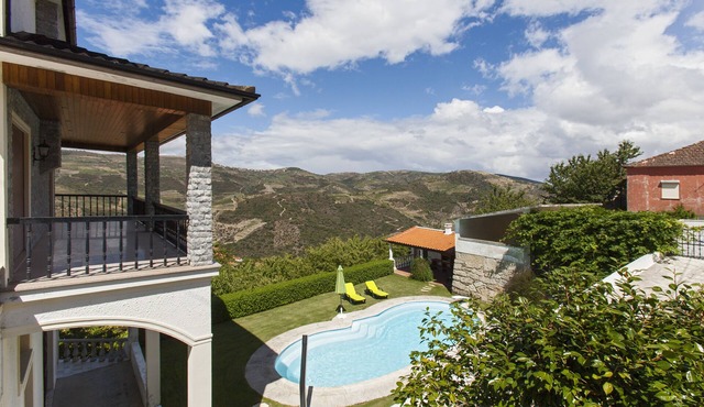 Douro House Loft - Casa com Piscina