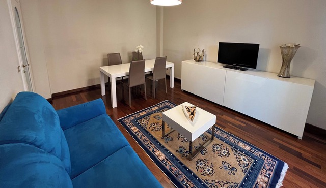 [Downtown] Luxurious Apartment