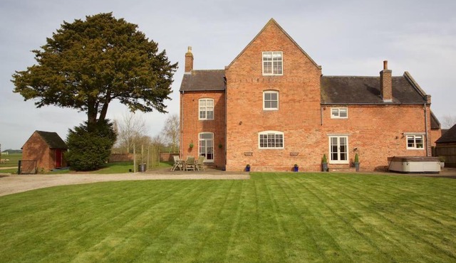 Dunnimere Farm stay with Hot Tub - up to 20