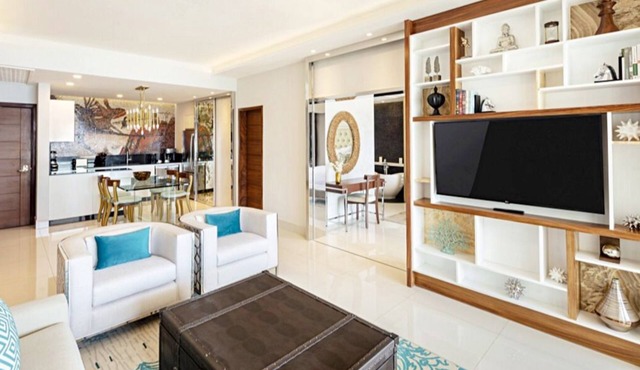 Elevate Your Cabo Stay: Luxe 2 Bedroom Suite