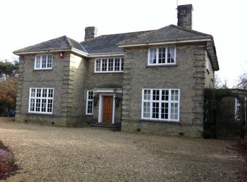 Elloe Lodge