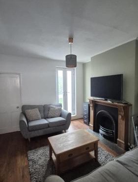 Enderby House sleeps 6 near M1 J21& M69