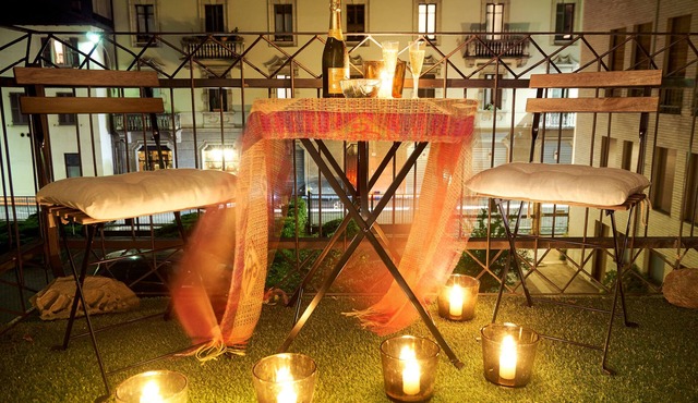 Enjoy a romantic holiday on Lake Como while staying in a "trendy" apartment.