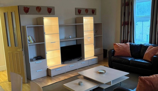 Executive Apartment, Woodford Mill, Witney
