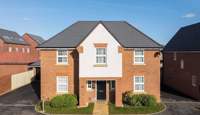 Family Home | Office, Garden & Country Park Views