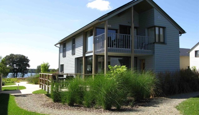 Family Villa by the Lake