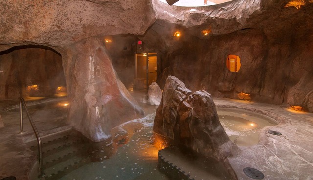 Fantastic Banff Getaway with Incredible Hot Pools
