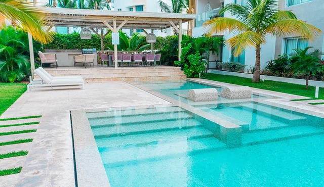 Fantastic Beach Condo in Los Corales