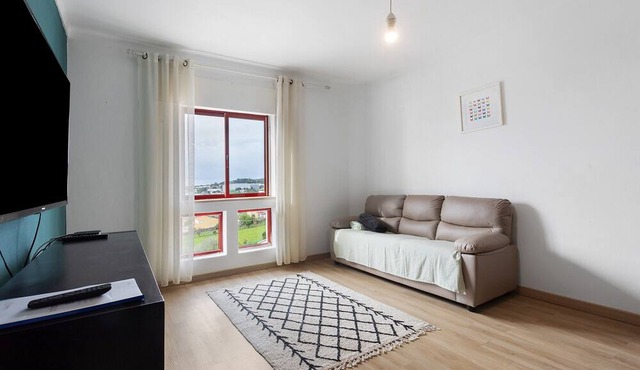 'Figueira' Apartment with Wi-Fi and Air Conditioning