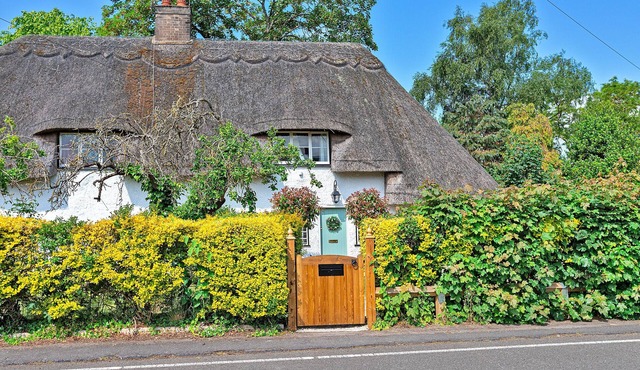 Finest Retreats | Pemberley Cottage
