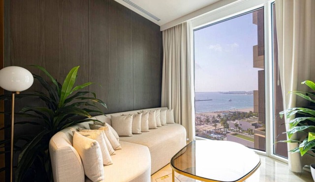 FIVE PALM One Bedroom Apartment