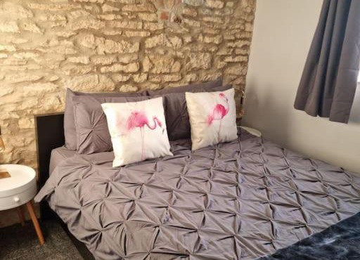 Flamingos Nest Oxford Countryside Apartment Oxford - Bicester Village - Blenheim Palace Festival - WiFi- Free Parking