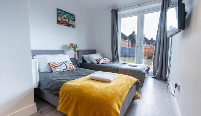 Flat 03 Studio flat near Aylesbury Station Free Parking