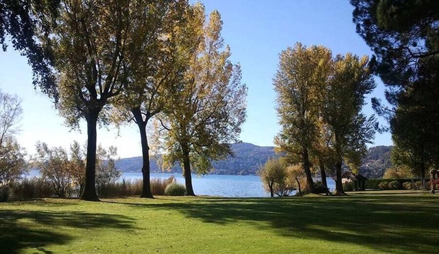 Four bedroom lakeside villa