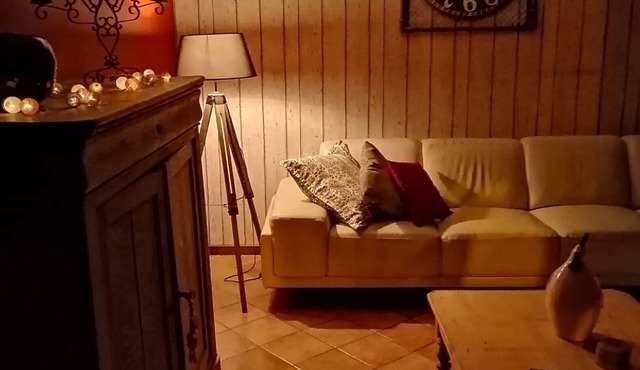 Gîte de l'Ancienne École de Sommière, a journey through history!