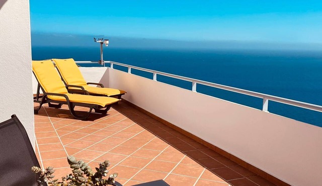 Garajau, Apartment with large terrace, ocean view, near Funchal, free parking