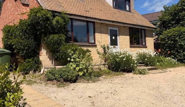 Garden Cottage on the edge of Oxford