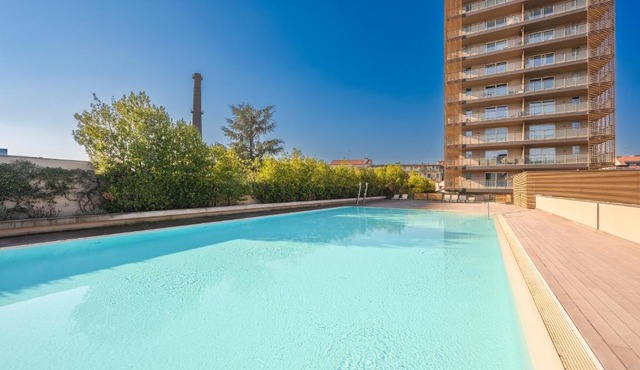 GiaxTower Gym Spa & Pool Bright Space 6' piano