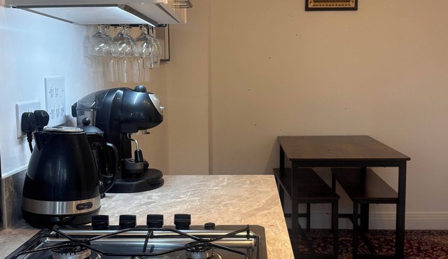 Gorgeous 3-bedroom house in welcoming Peterborough neighborhood