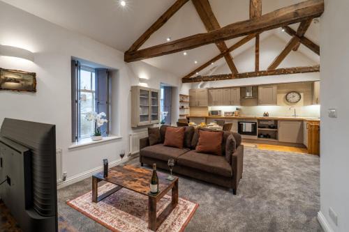 Grade II Listed Top Floor Flat in Central Banbury - Pass the Keys