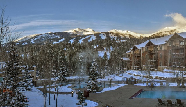 Grand Timber Lodge