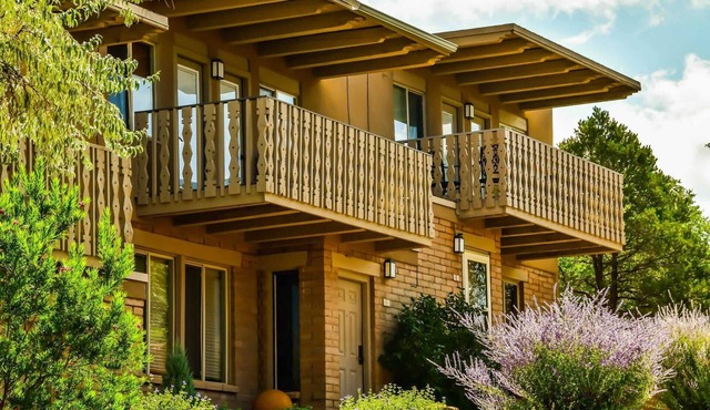 Great Location, Full Comfort, Lots To Love @ Fort Marcy