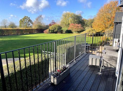 Greenfinch Lodge