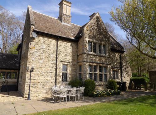 Greenwood Manor