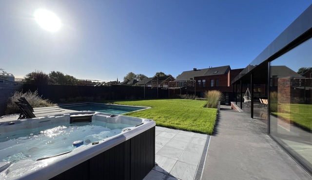 Group home with swimming pool and wellness