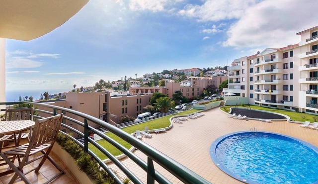 GuestReady - Apartment with pool in Garajau