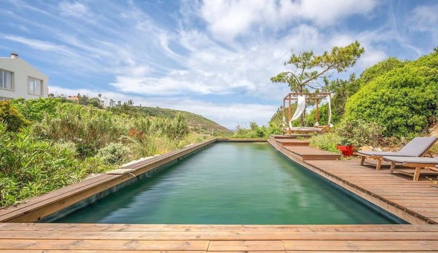 GuestReady - Luxury Beach Villa with Private Pool