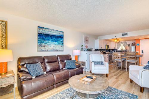 Gulf-View Condo w/Heated Pool in Hudson!