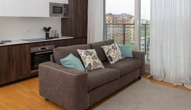 Gym & Pool Exclusive Apartment