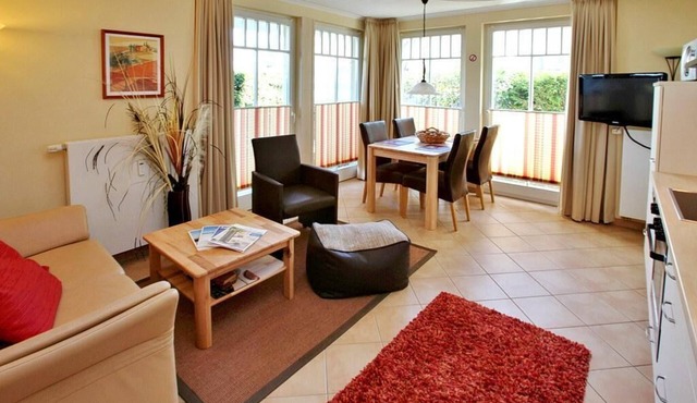 Hübsche Ferienwohnung an der Ostsee mit Terrasse, Saunabereich und Pool im Haus!