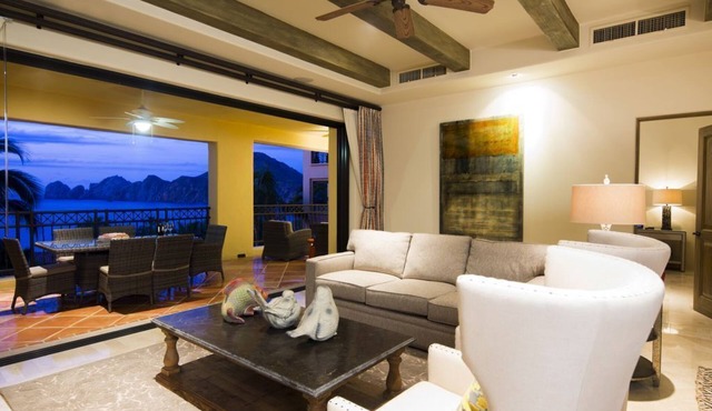Hacienda Beach Club. Beachy Elegant 2-Bd. Specials All Summer Long!