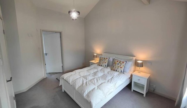 Heathlands 4bed House