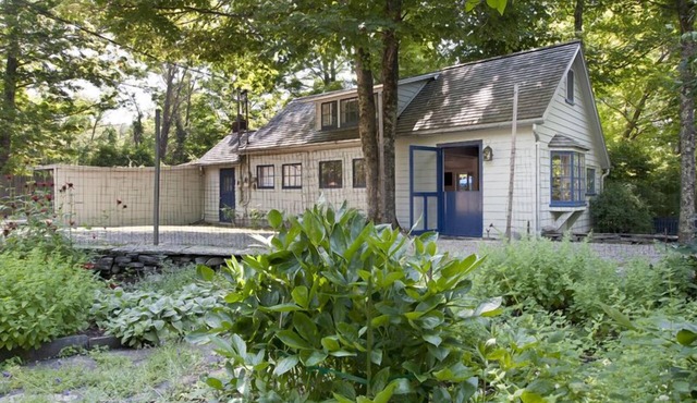 Herb Cottage-Historic Artist's Cottage in Woodstock: Wood Stove, Walk to Town!