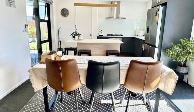 Hidden Gem Holiday Home in Wigram